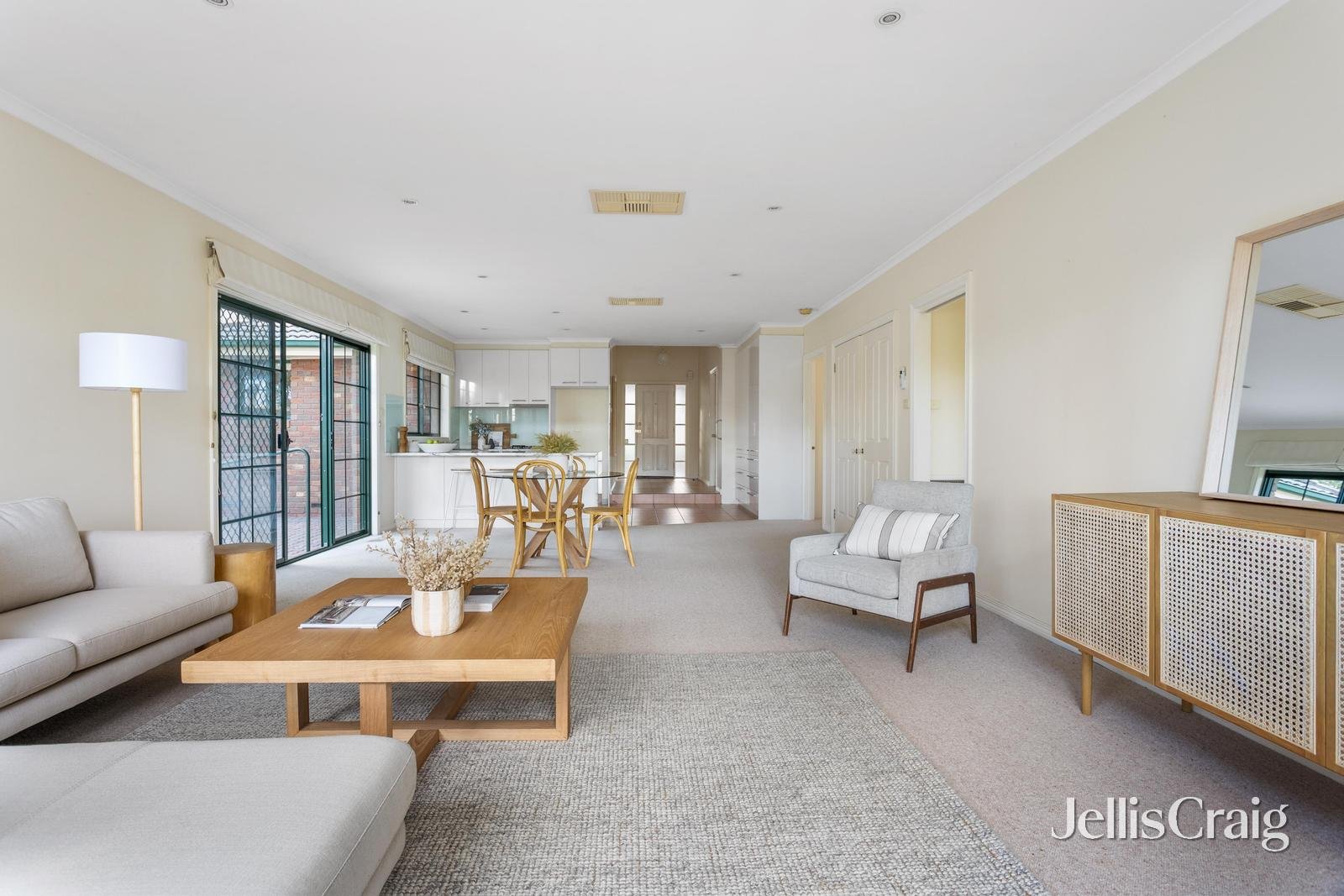 16 Conder Close, Yallambie image 3