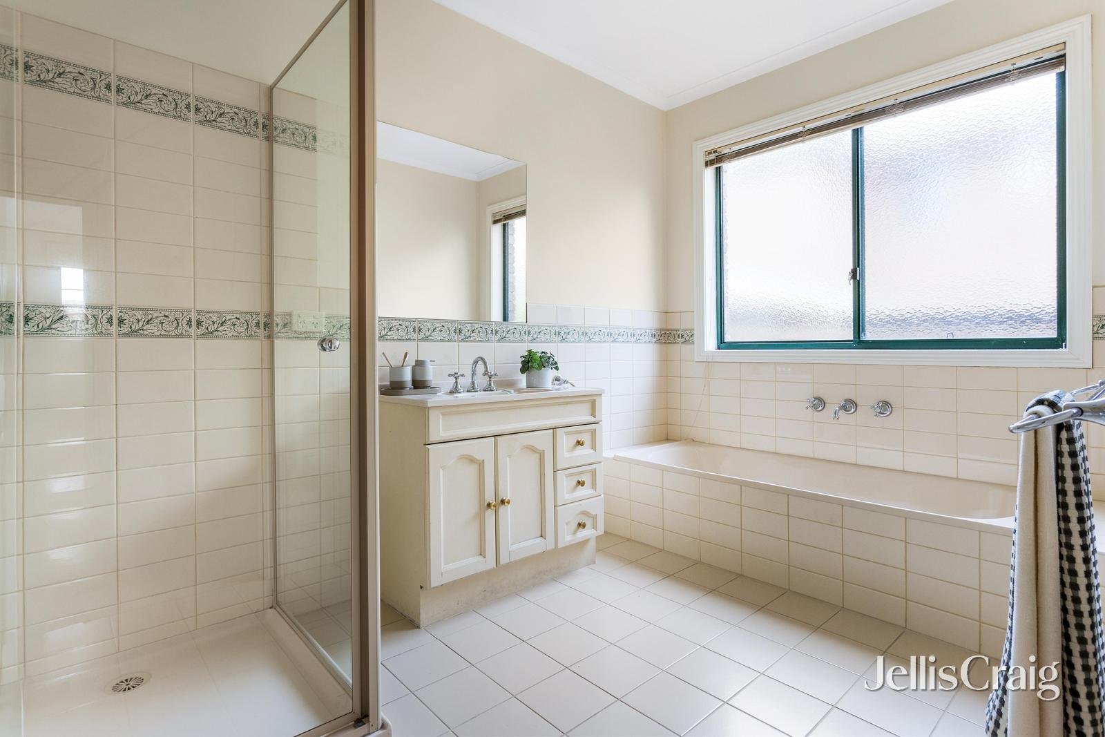 16 Conder Close, Yallambie image 10