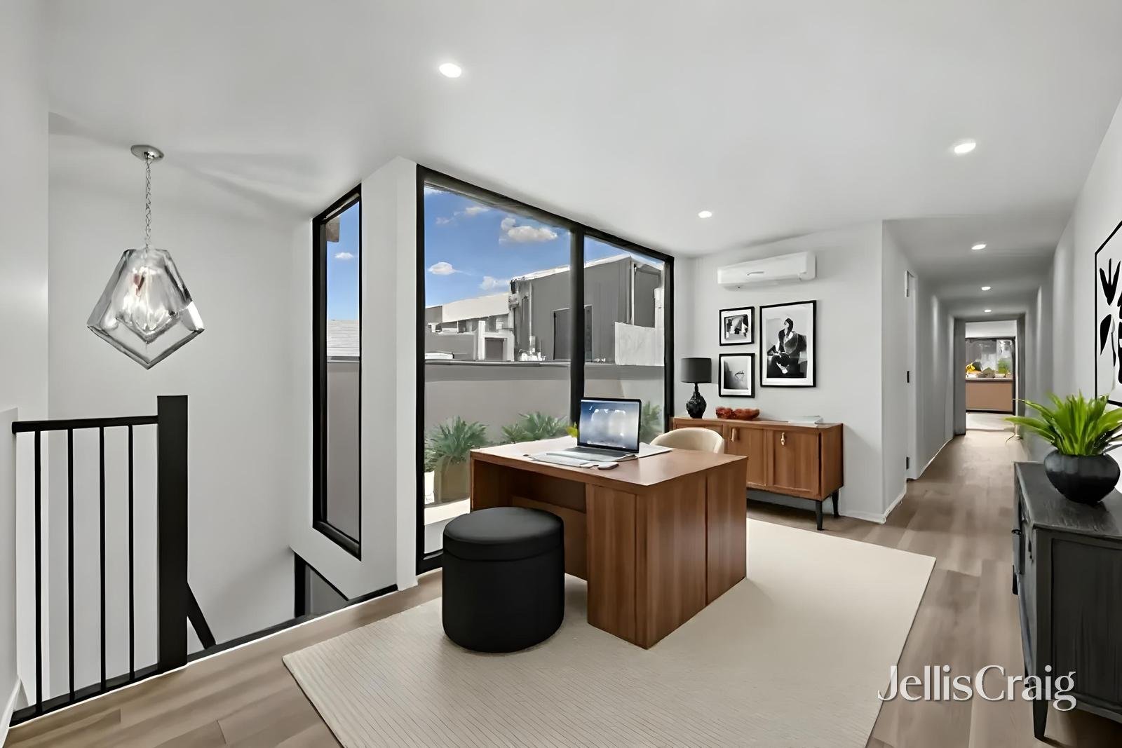 16 Cruikshank Street, Port Melbourne image 5