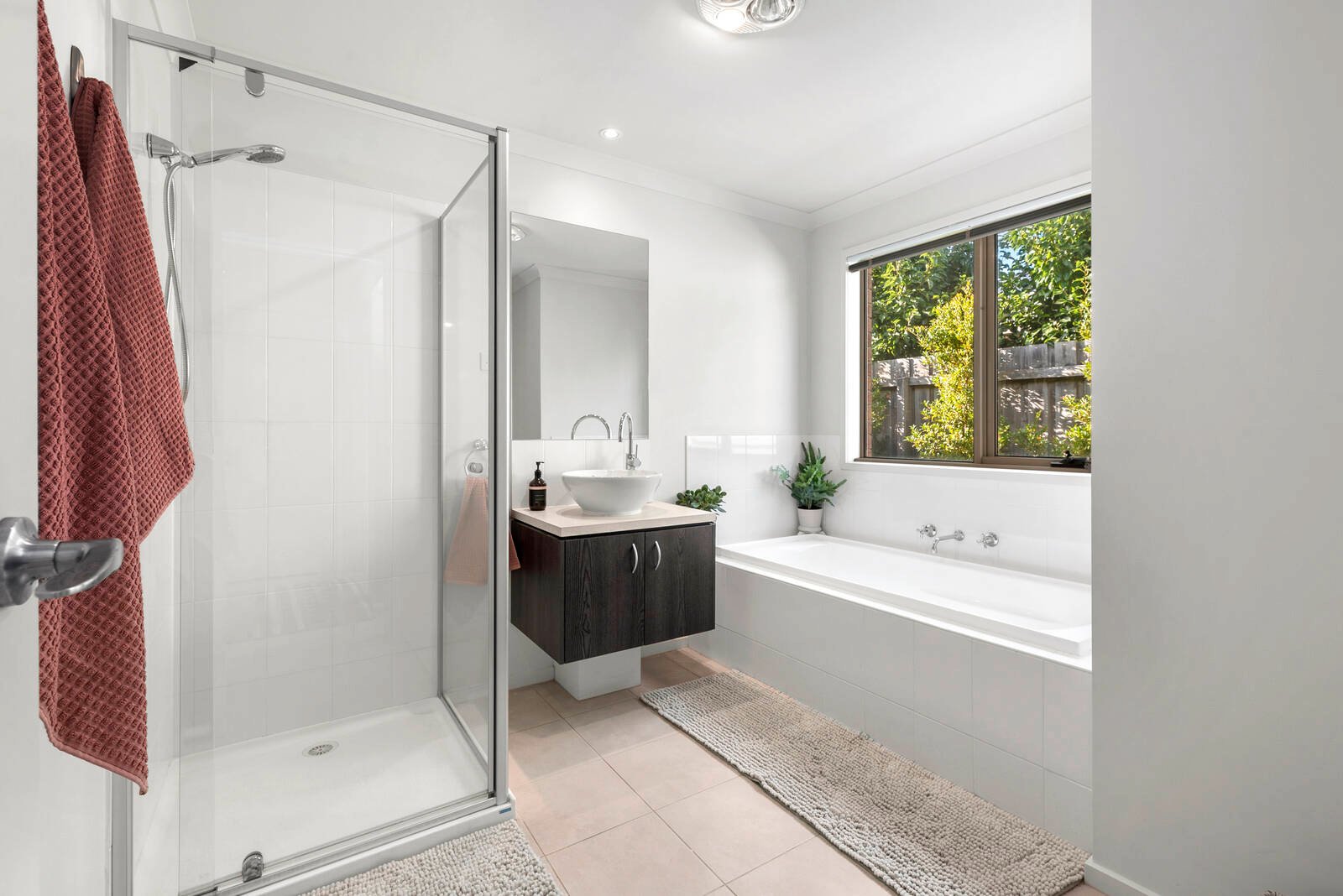 Property Gallery Thumbnail 9