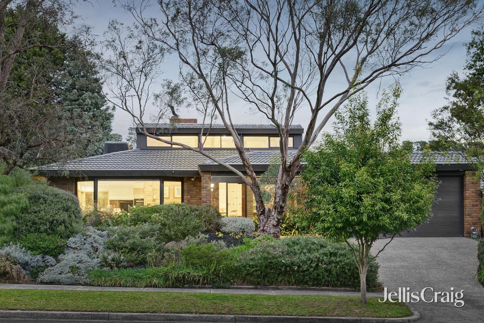 16 Daniel Street, Donvale image 1