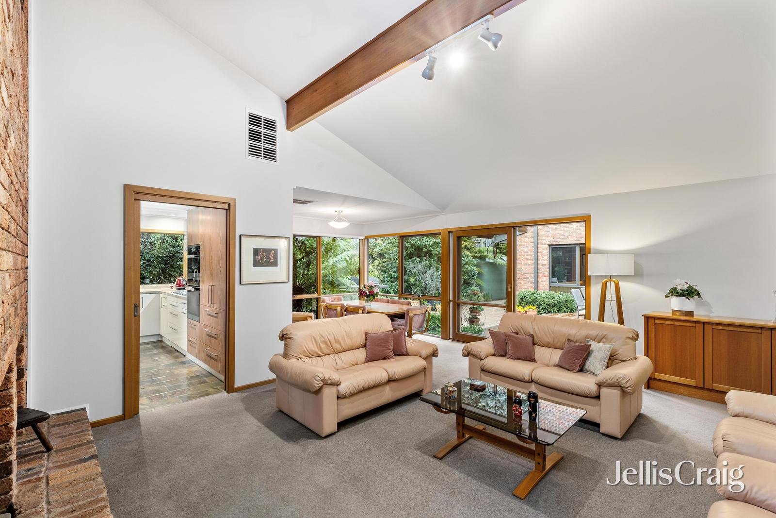 16 Daniel Street, Donvale image 6