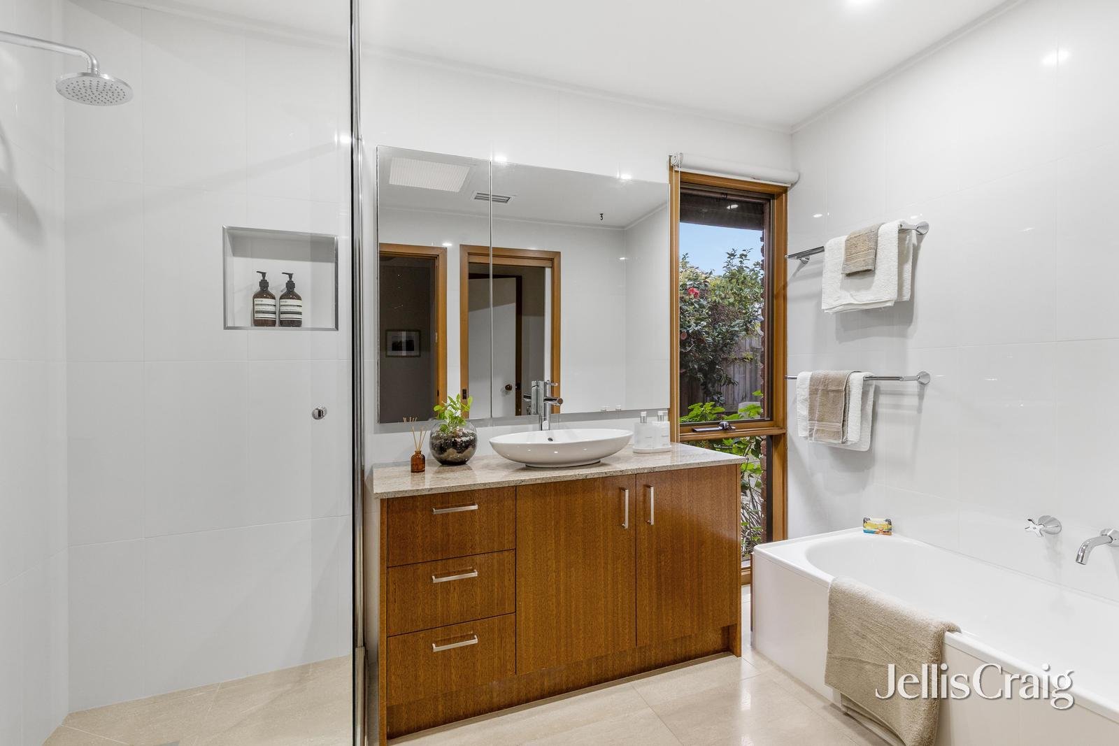 16 Daniel Street, Donvale image 14