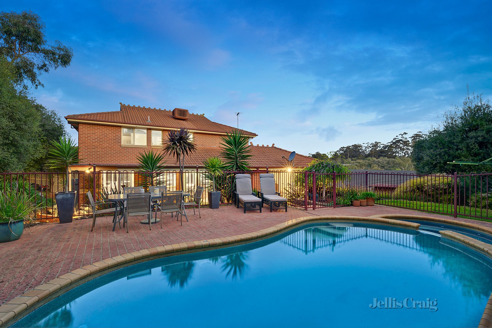 16 David Hockney Drive, Diamond Creek image 1