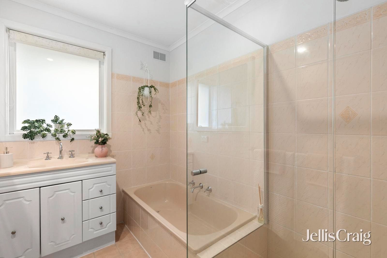 16 Dion Road, Glen&nbsp;Waverley image 7