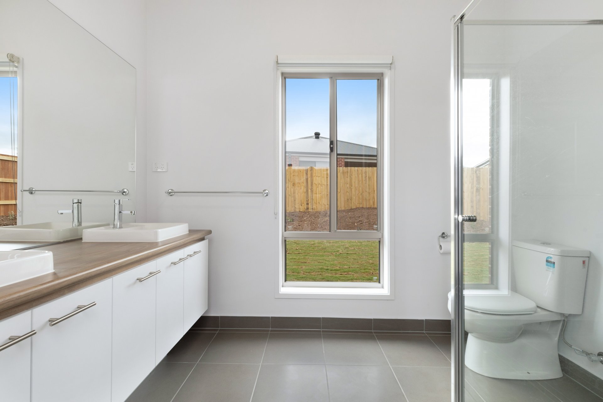Property Gallery Thumbnail 8