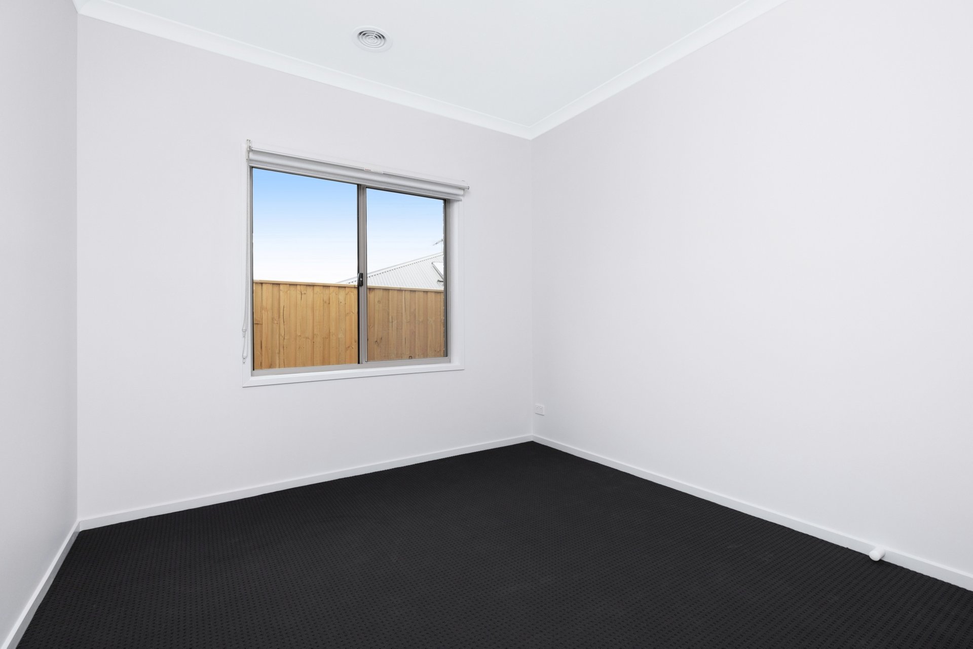 Property Gallery Thumbnail 7