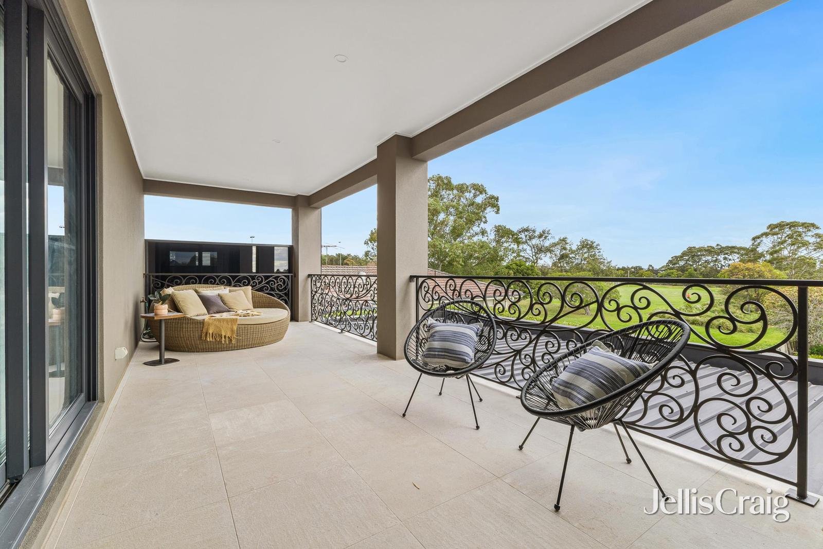 16 Earlwood Drive, Wheelers Hill image 20