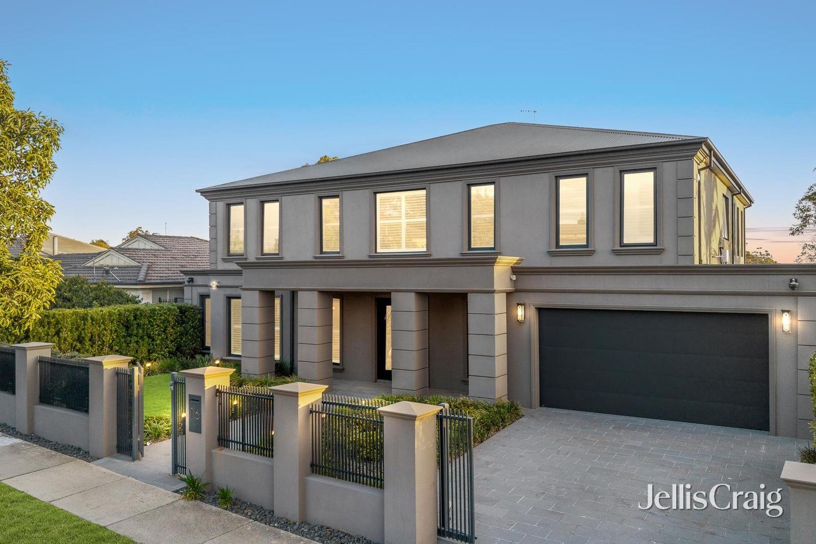 16 Earlwood Drive, Wheelers Hill image 23