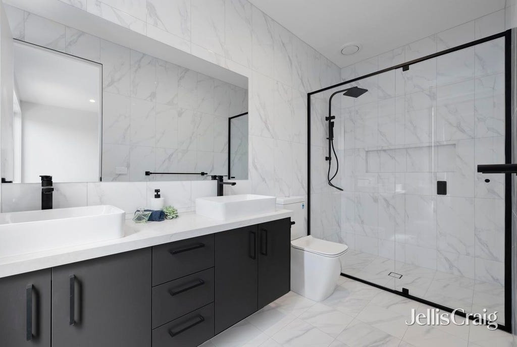 16 East Boundary Road, Bentleigh East image 6