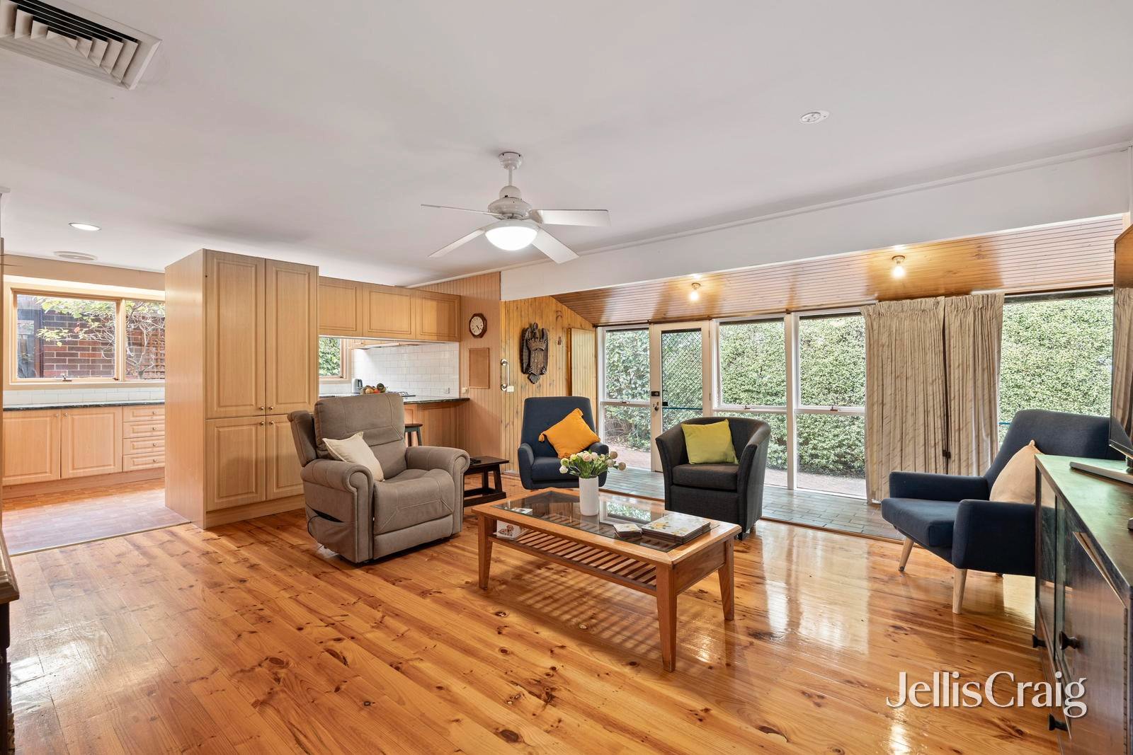 16 Eildon Street, Doncaster image 3