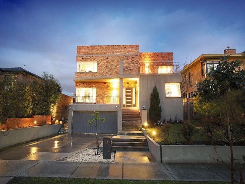 16 Elm Grove, Kew East image 4