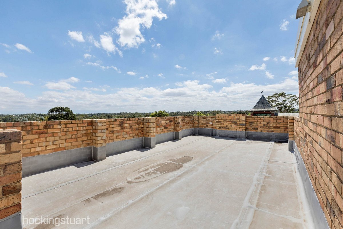 16 Elm Grove, Kew East image 7