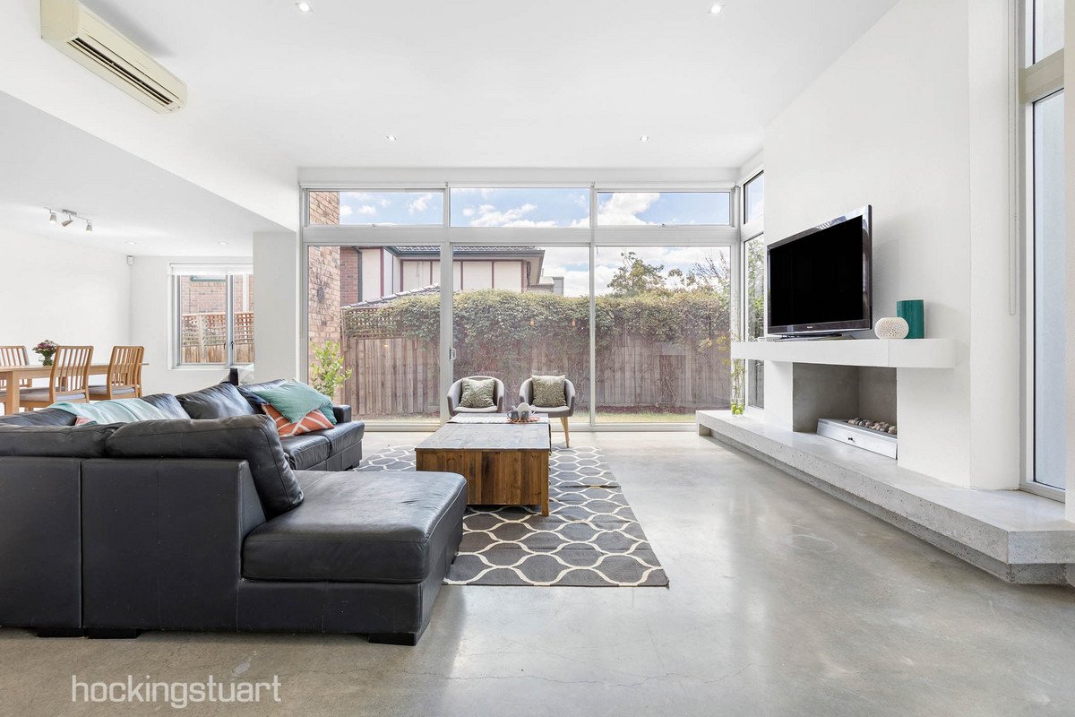 16 Elm Grove, Kew East image 9