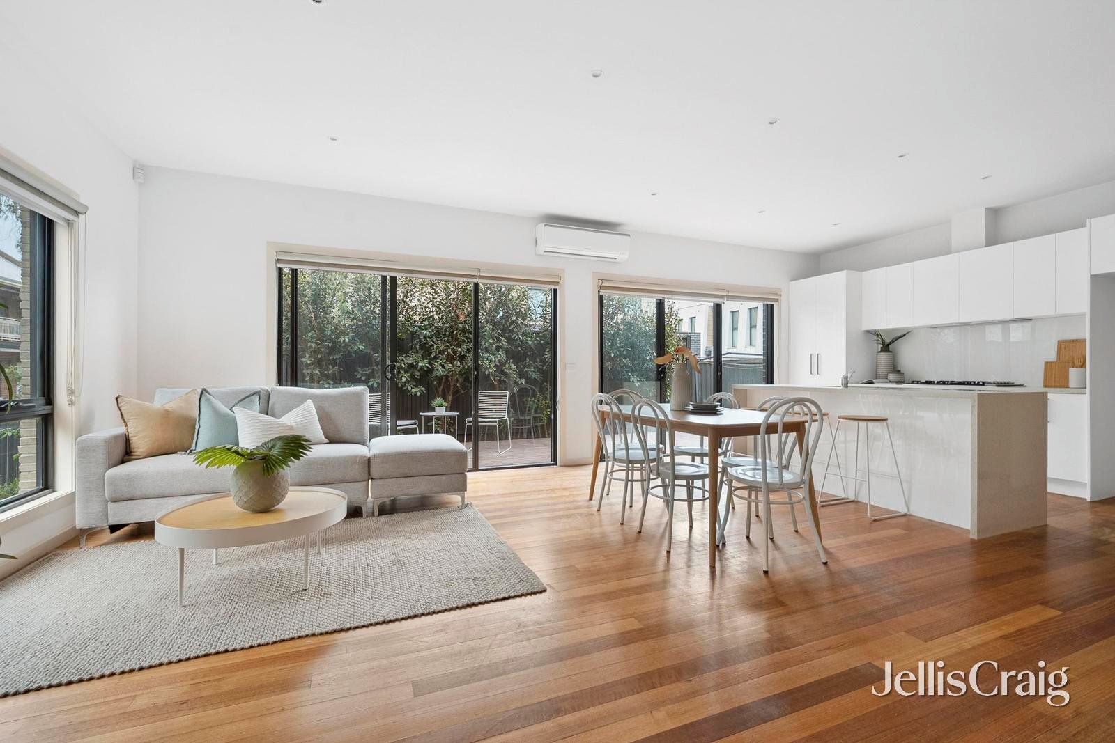 16 Emerald Street, Geelong West image 2