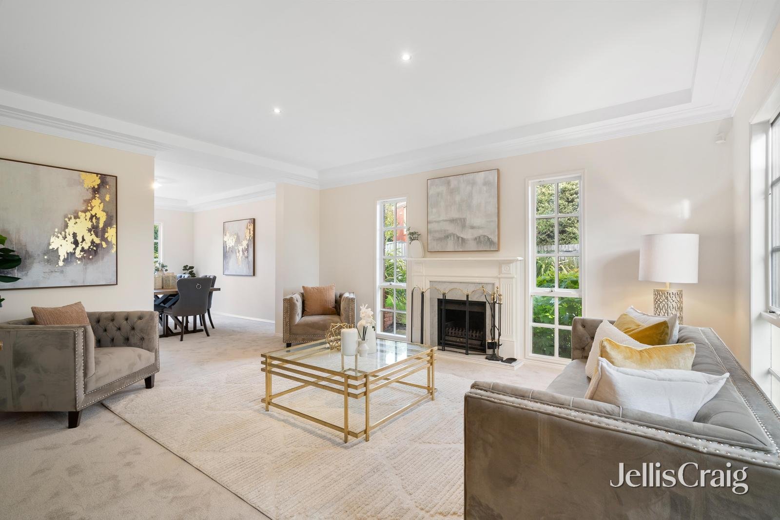 16 Epworth Court, Glen Waverley image 2