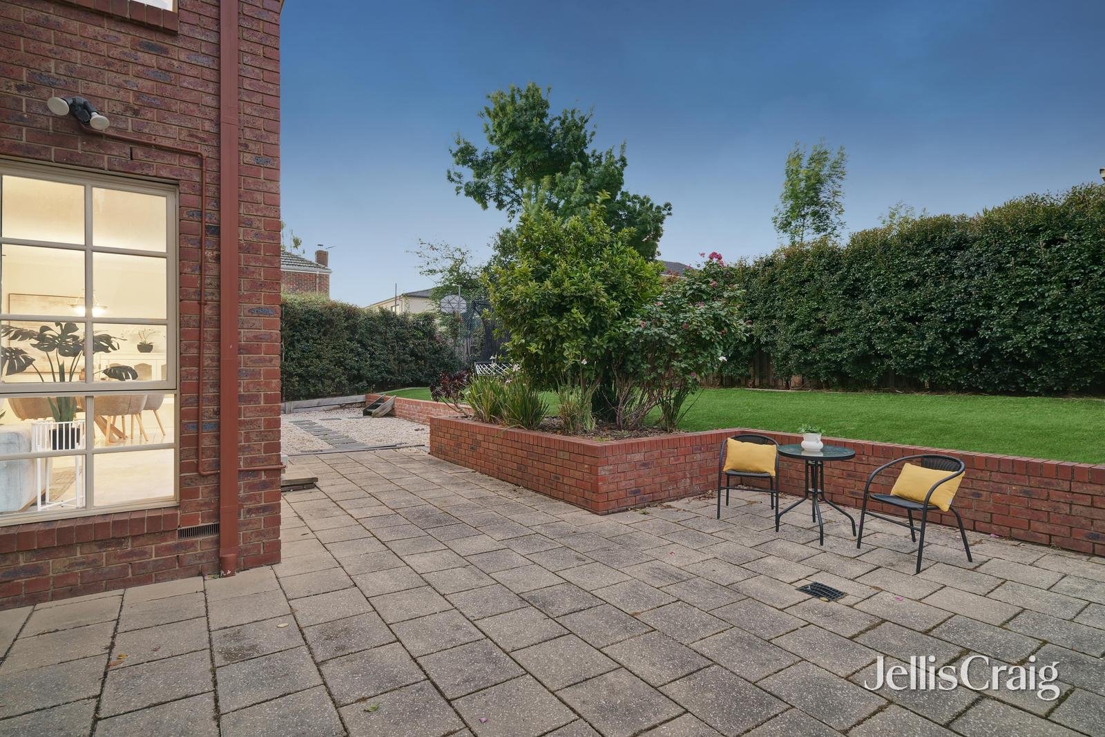16 Epworth Court, Glen Waverley image 18