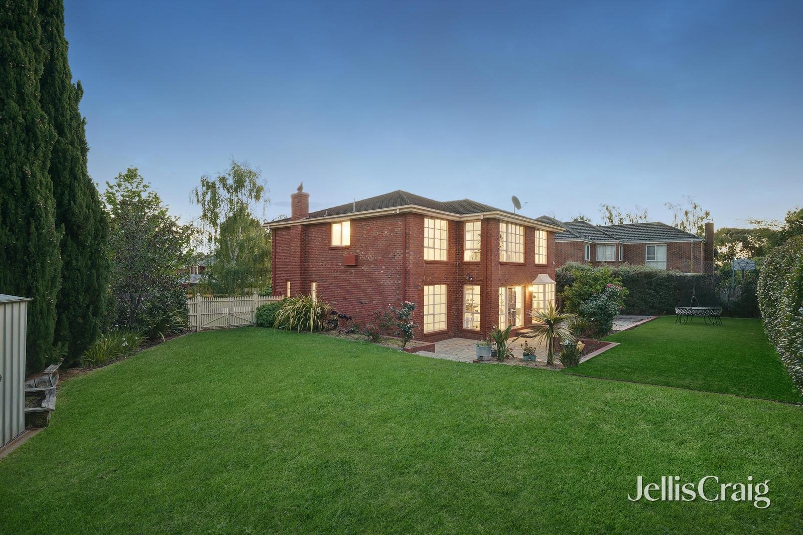 16 Epworth Court, Glen Waverley image 19