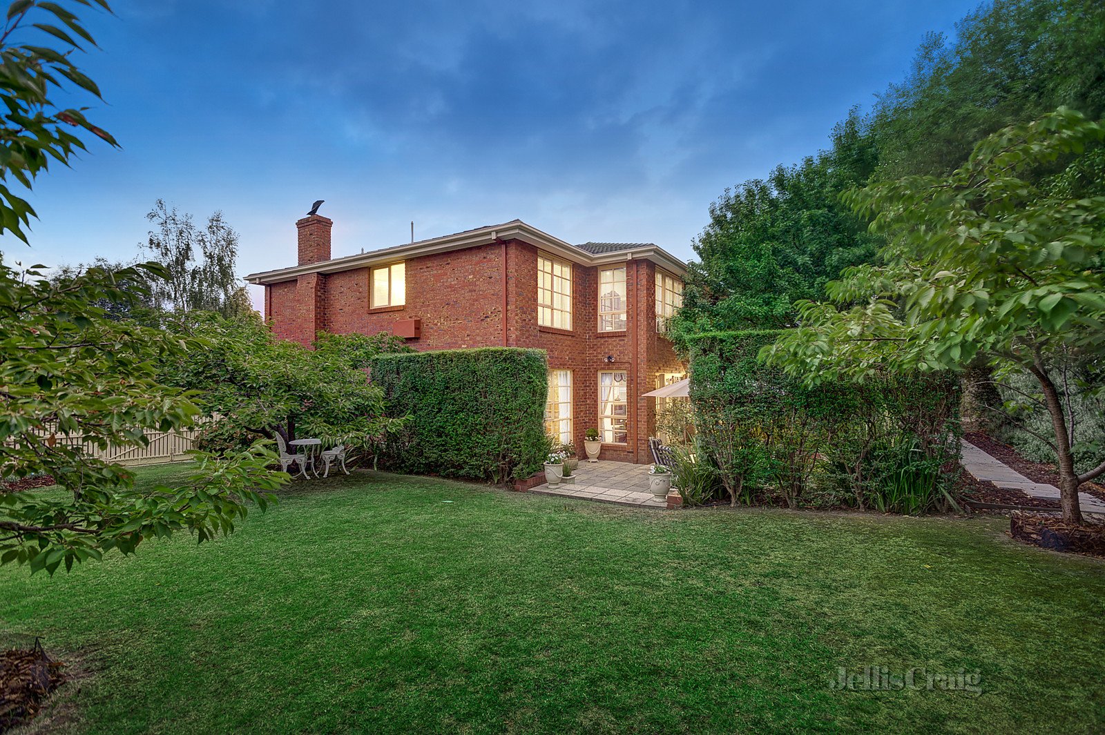 16 Epworth Court, Glen Waverley image 10