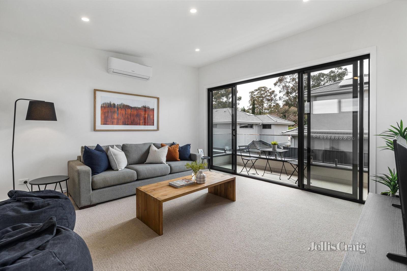 1/6 Estella Street, Glen Iris image 4