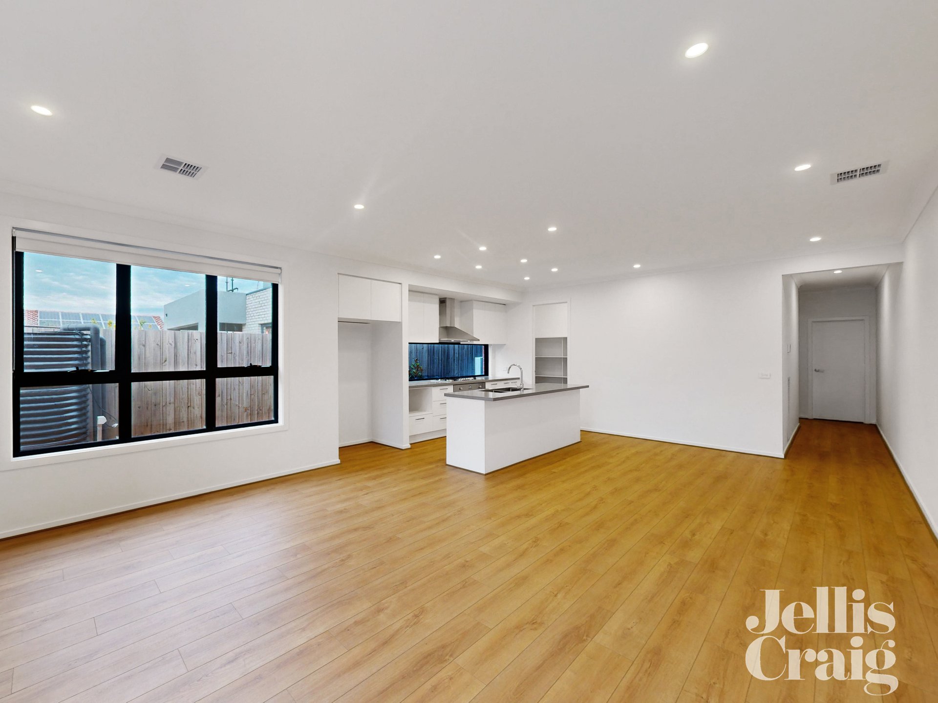 16 Etzel Street, Airport&nbsp;West image 2