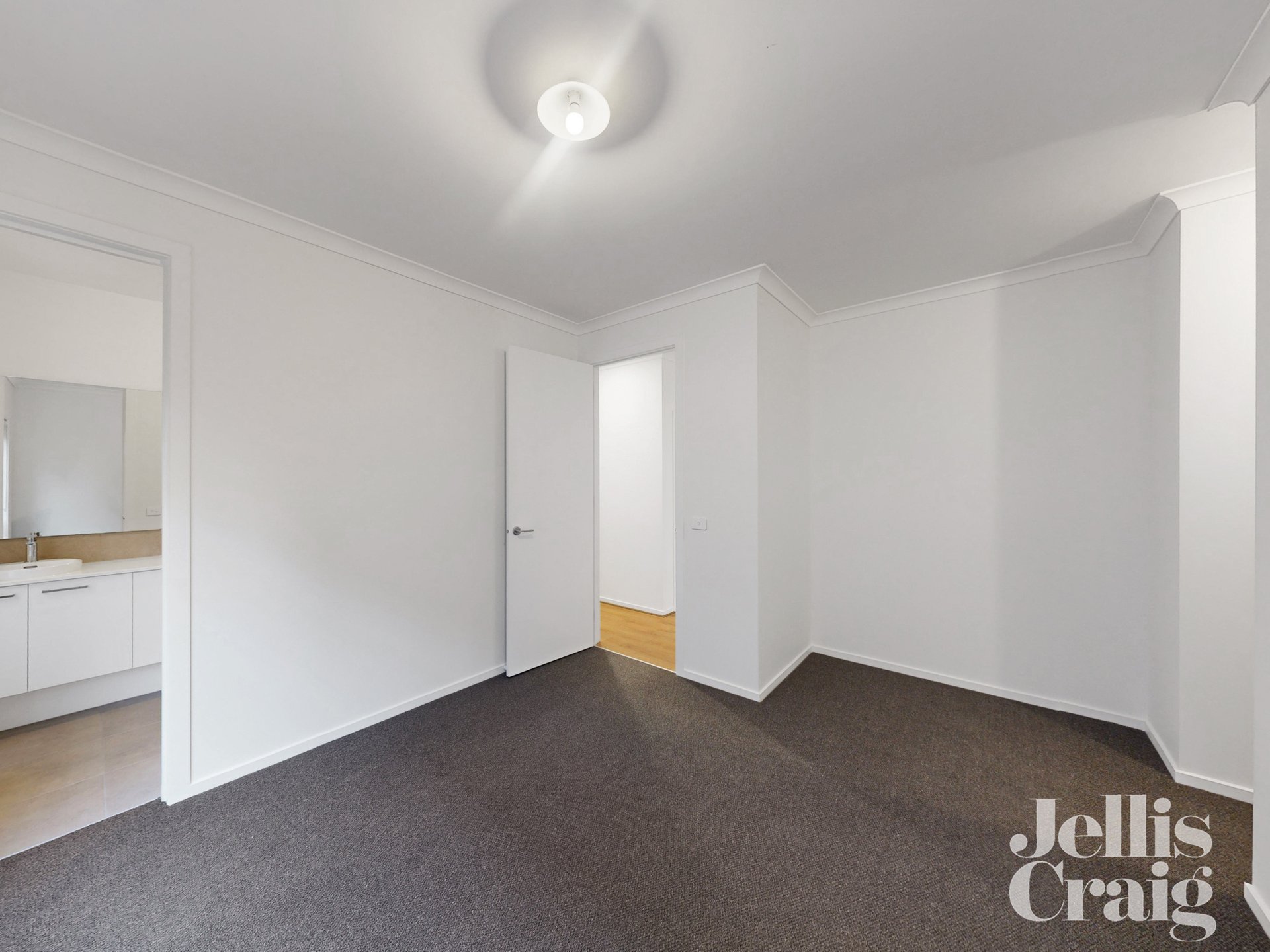 16 Etzel Street, Airport&nbsp;West image 7