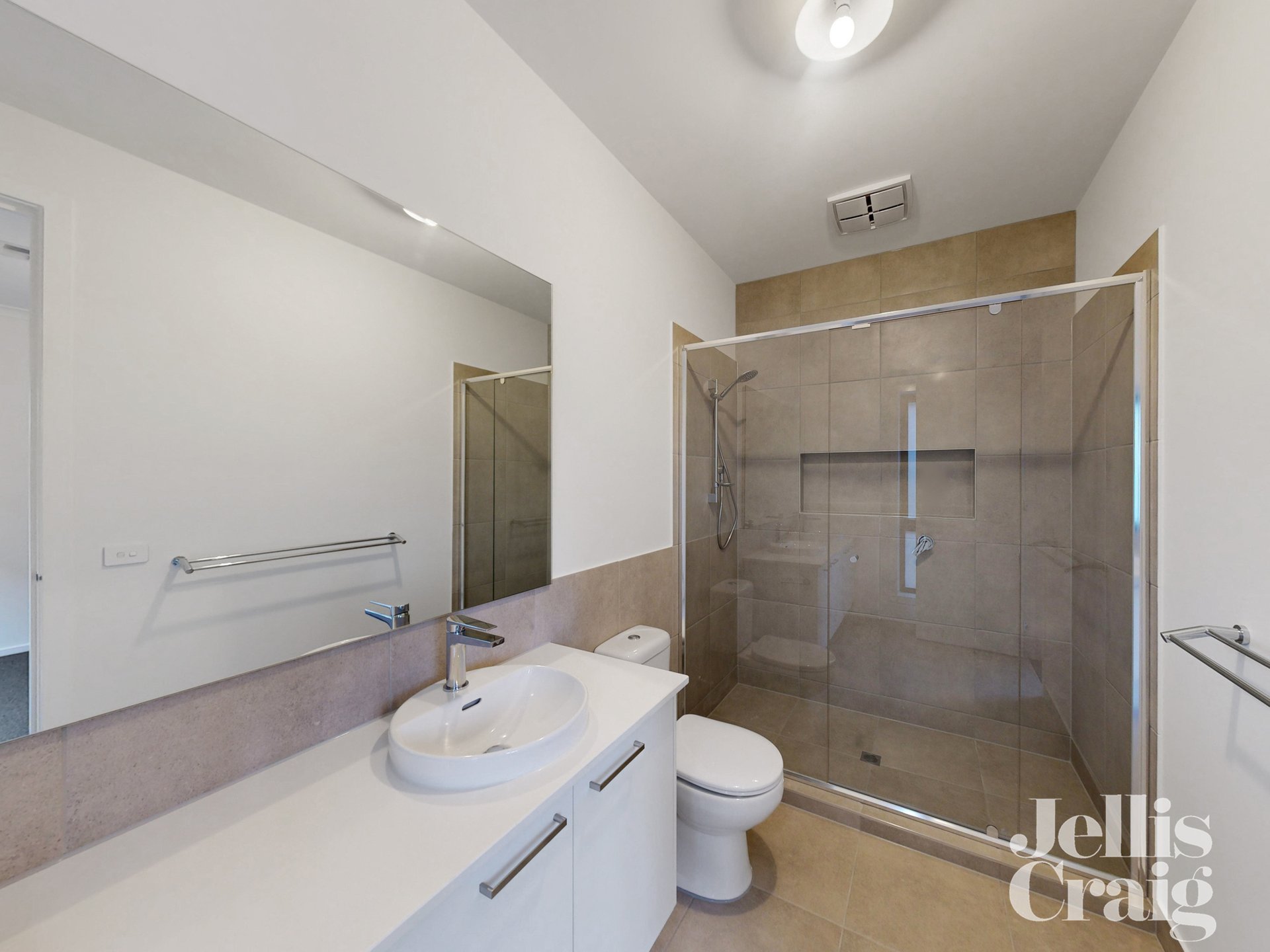 16 Etzel Street, Airport&nbsp;West image 9