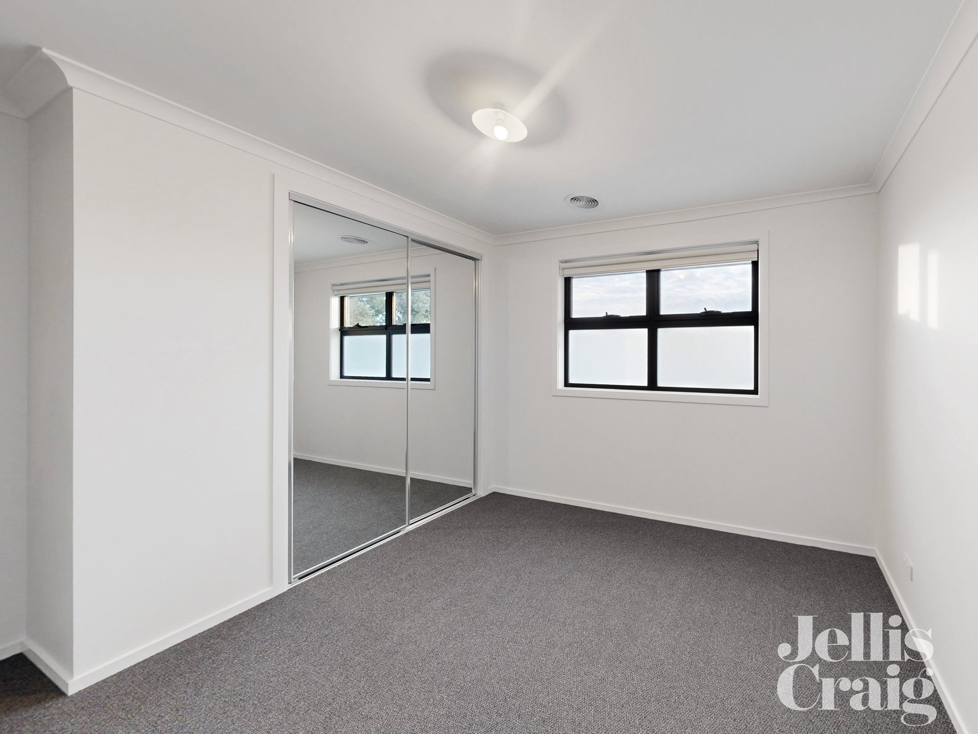 16 Etzel Street, Airport&nbsp;West image 5