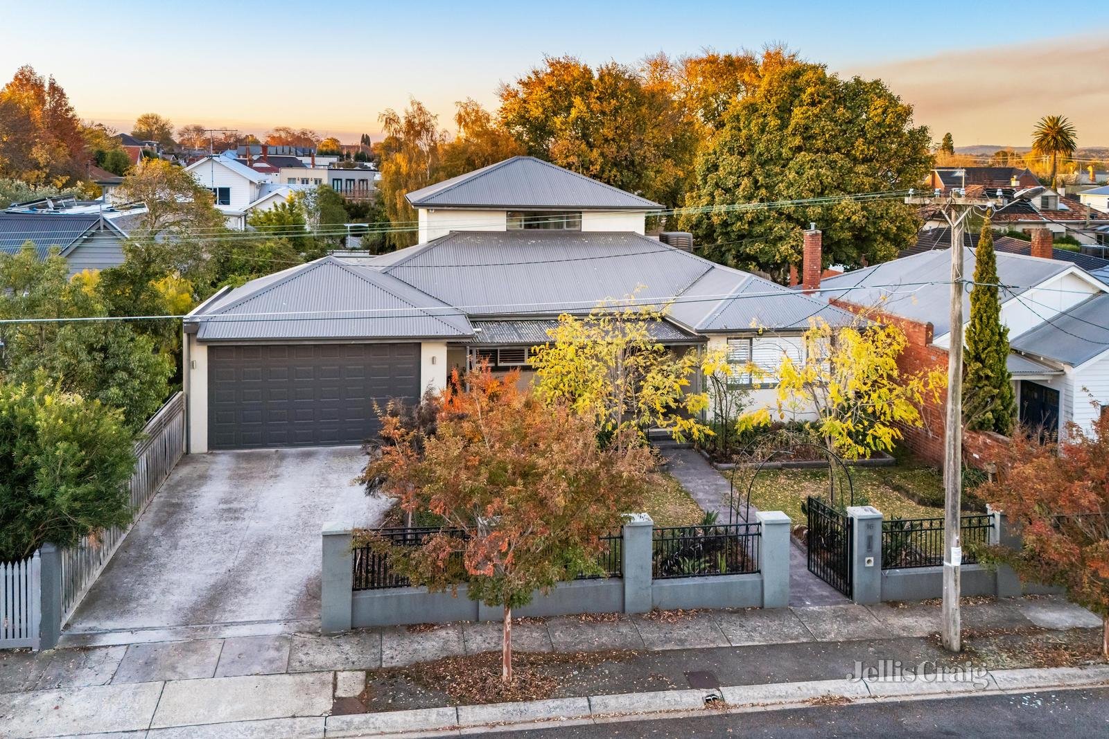 16 Exeter Street, Lake Wendouree image 1