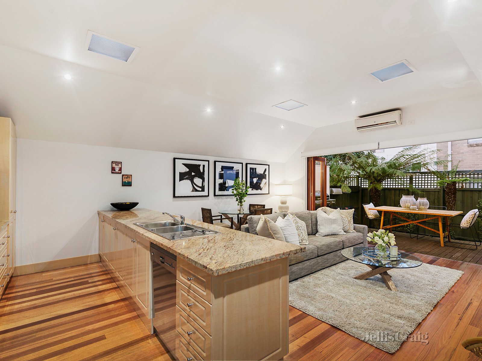 16 Fern Avenue, Prahran image 2