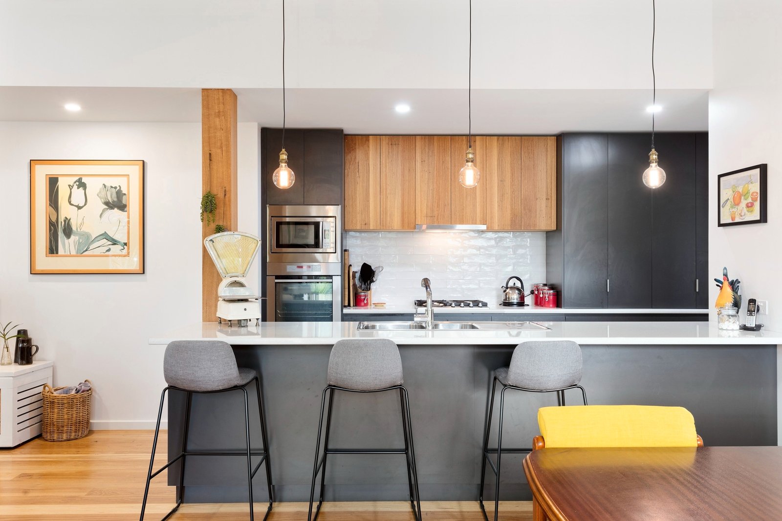 Property Gallery Thumbnail 3