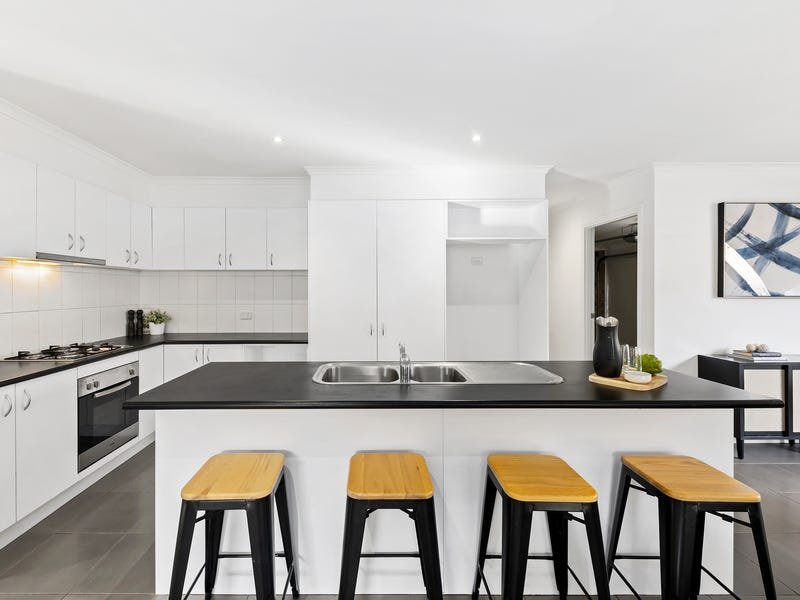 Property Gallery Thumbnail 3