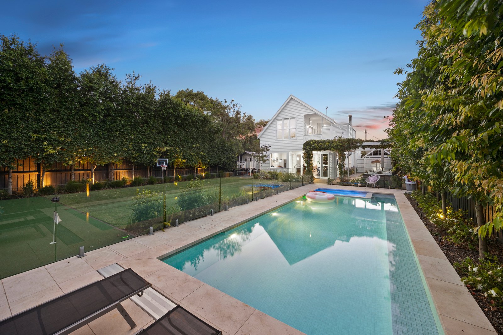 16 Foam Street, Hampton, VIC 3188