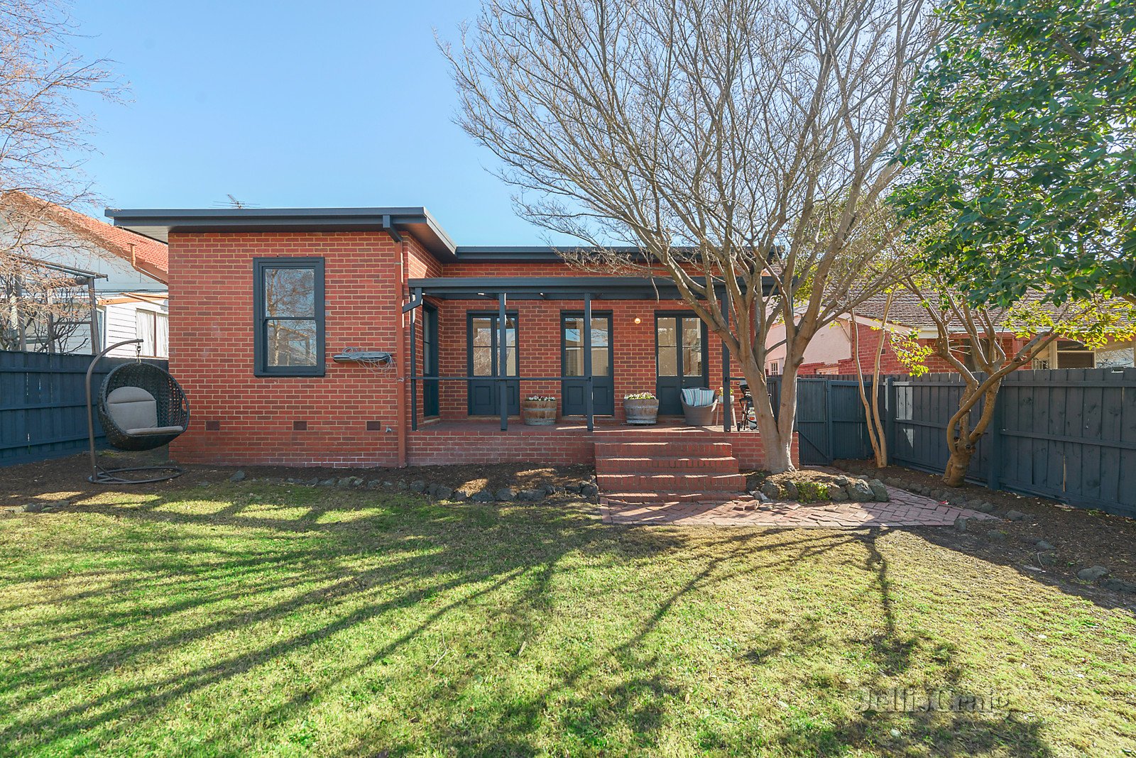 16 Forster Avenue, Malvern East image 4