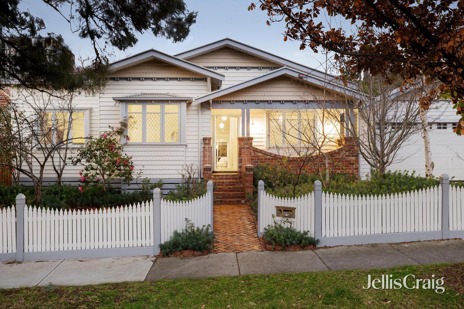 16 Forster Street, Ivanhoe image 1