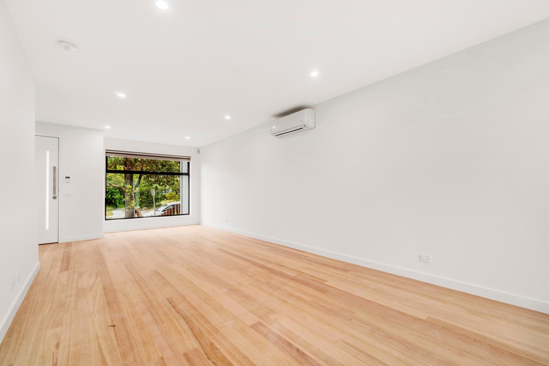 1/6 Frank Street, Doncaster image 13