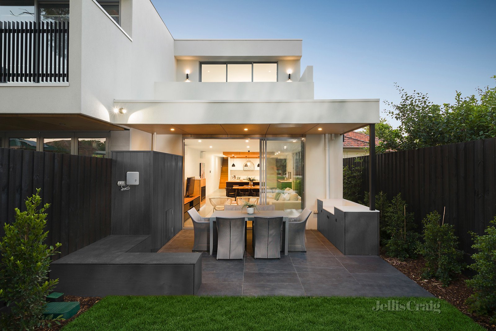 16 French Avenue, Northcote image 3