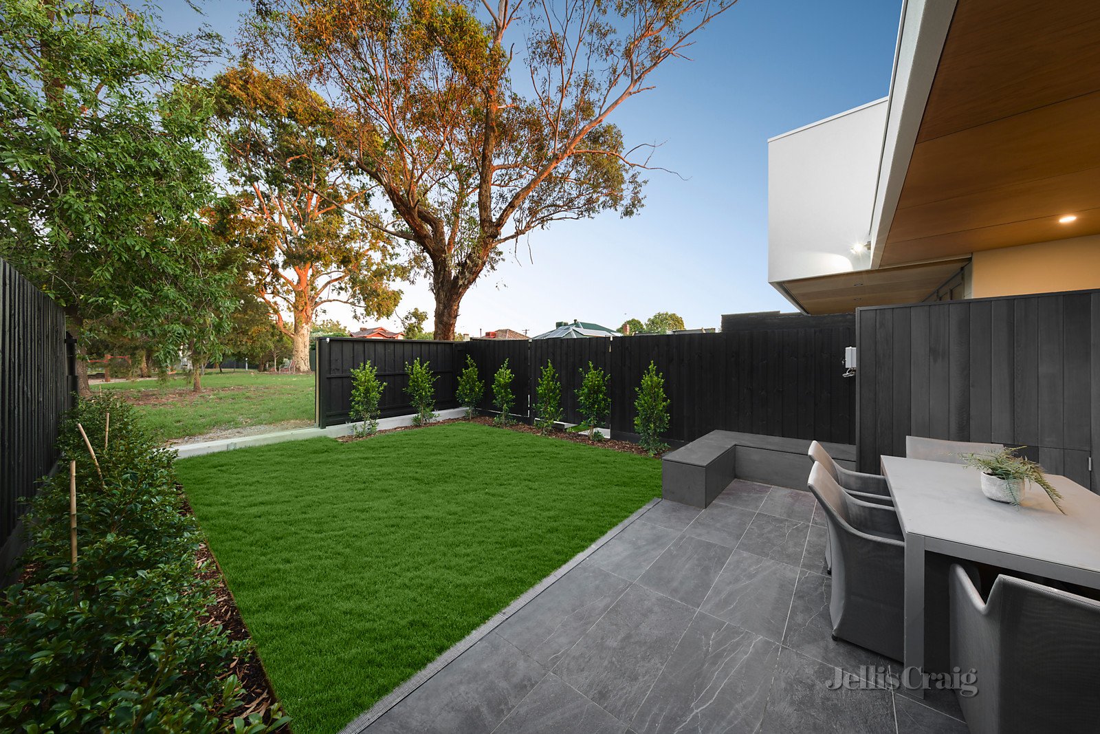 16 French Avenue, Northcote image 9