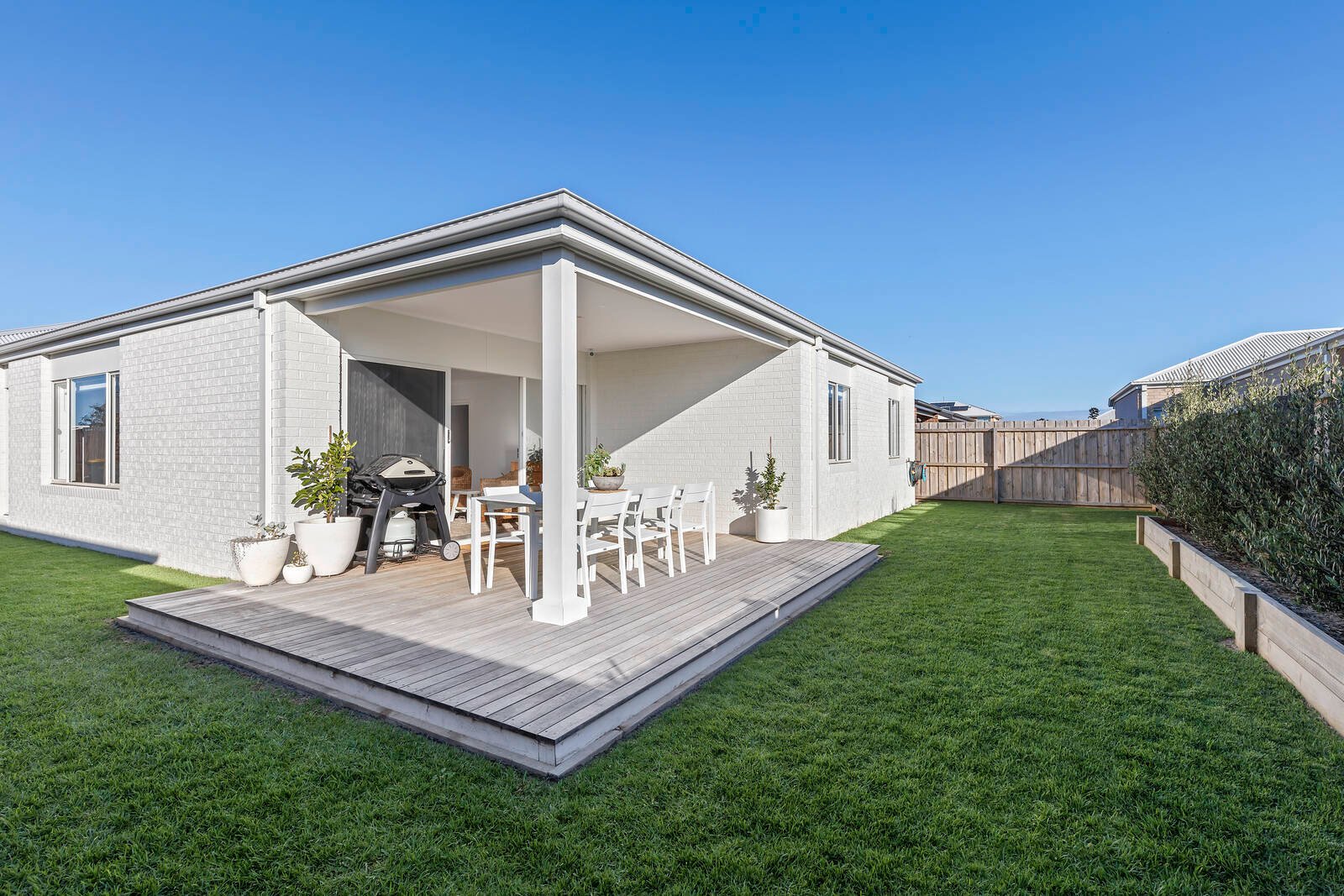 Property Gallery Thumbnail 11