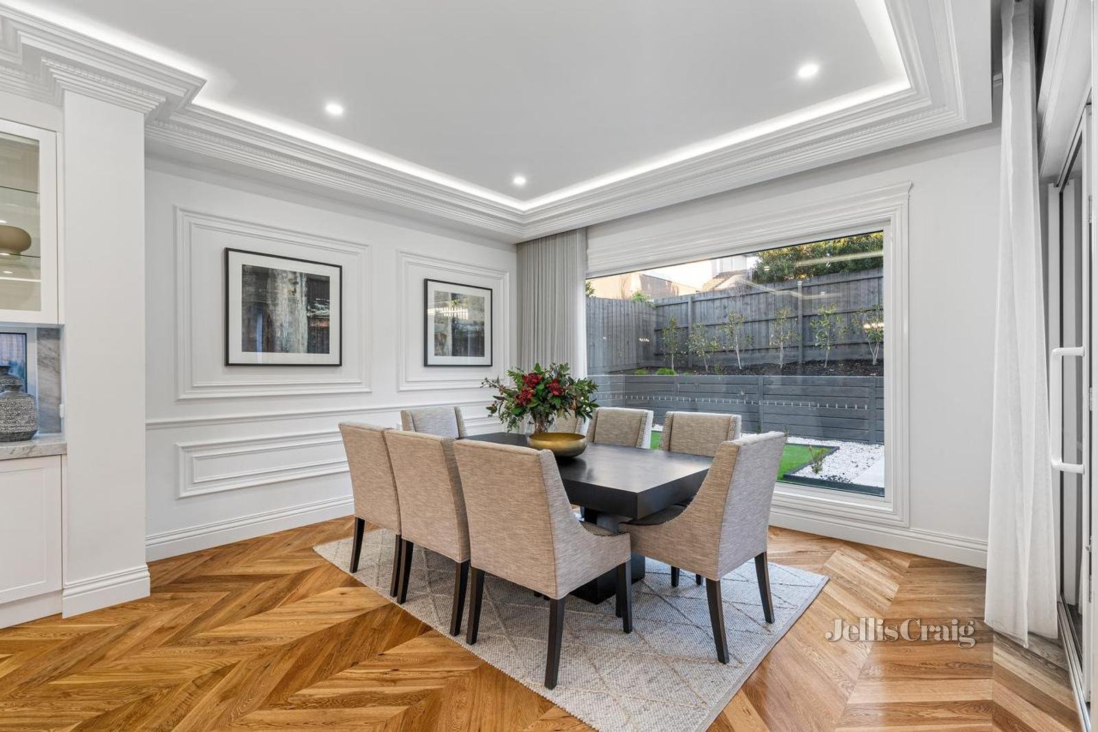 16 Garrisson Drive, Glen Waverley image 8