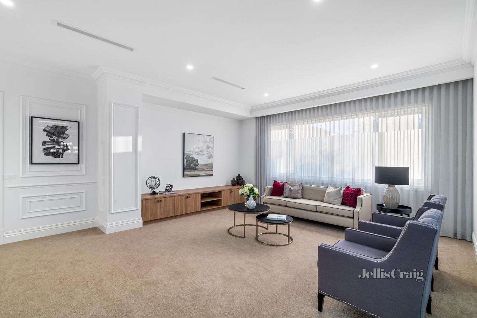 16 Garrisson Drive, Glen Waverley image 11