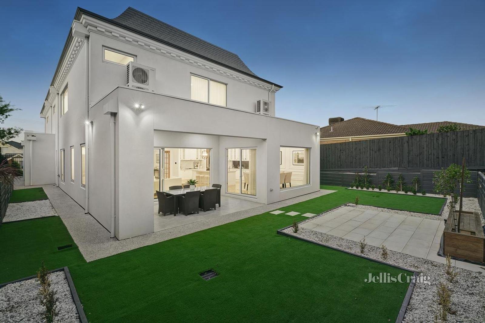 16 Garrisson Drive, Glen Waverley image 19