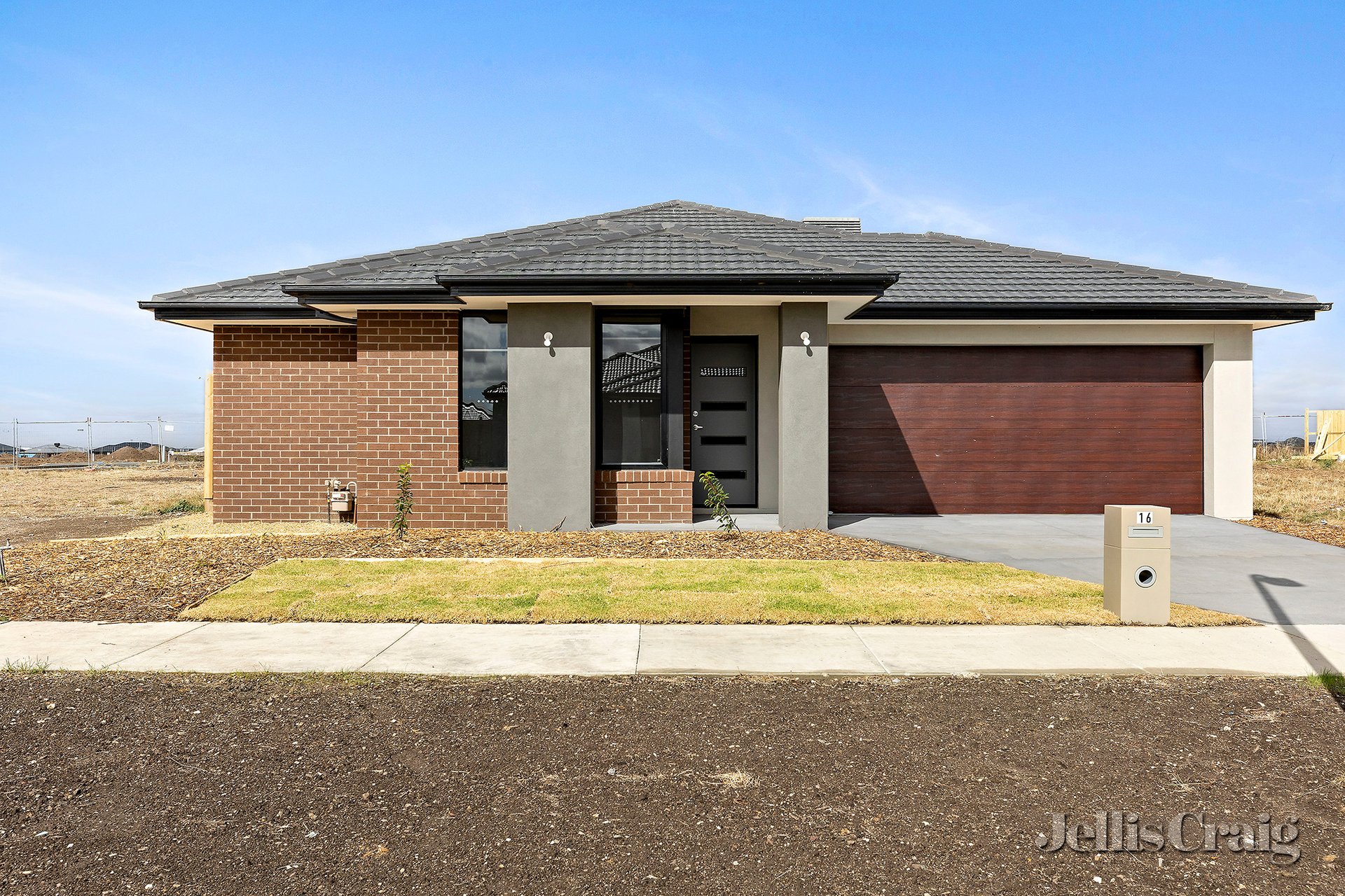 16 Gellibrand Road, Winter&nbsp;Valley image 1