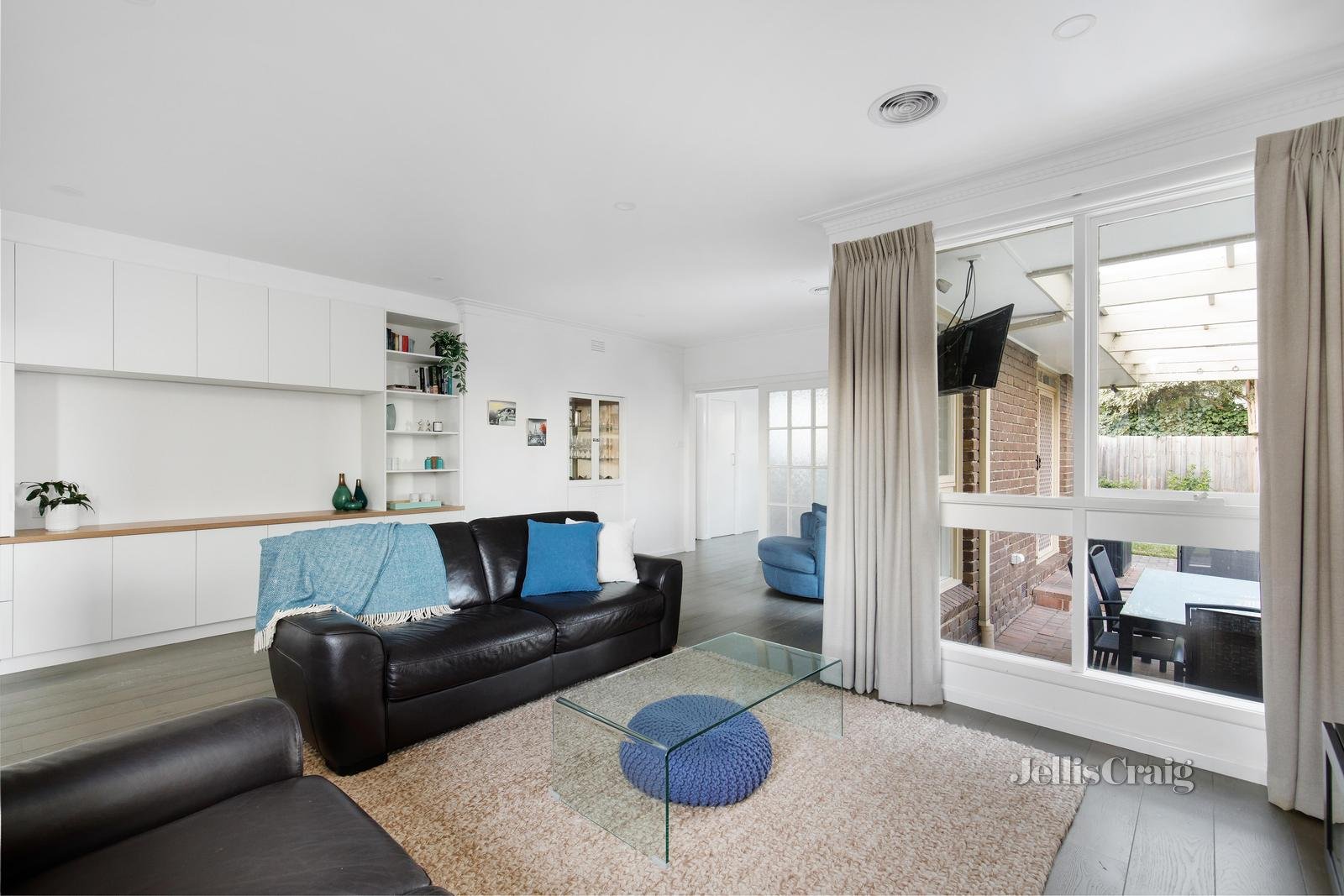 16 Gilmour Court, Greensborough image 3
