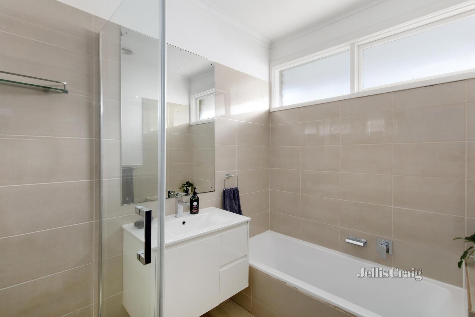 16 Gilmour Court, Greensborough image 10