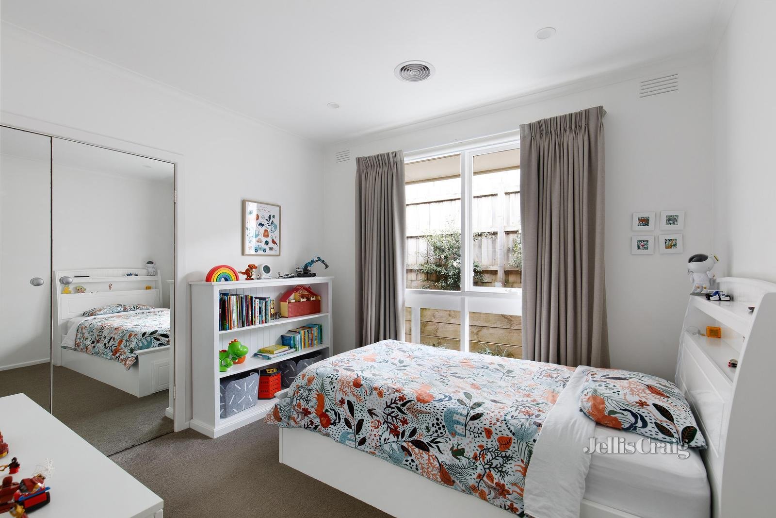 16 Gilmour Court, Greensborough image 11