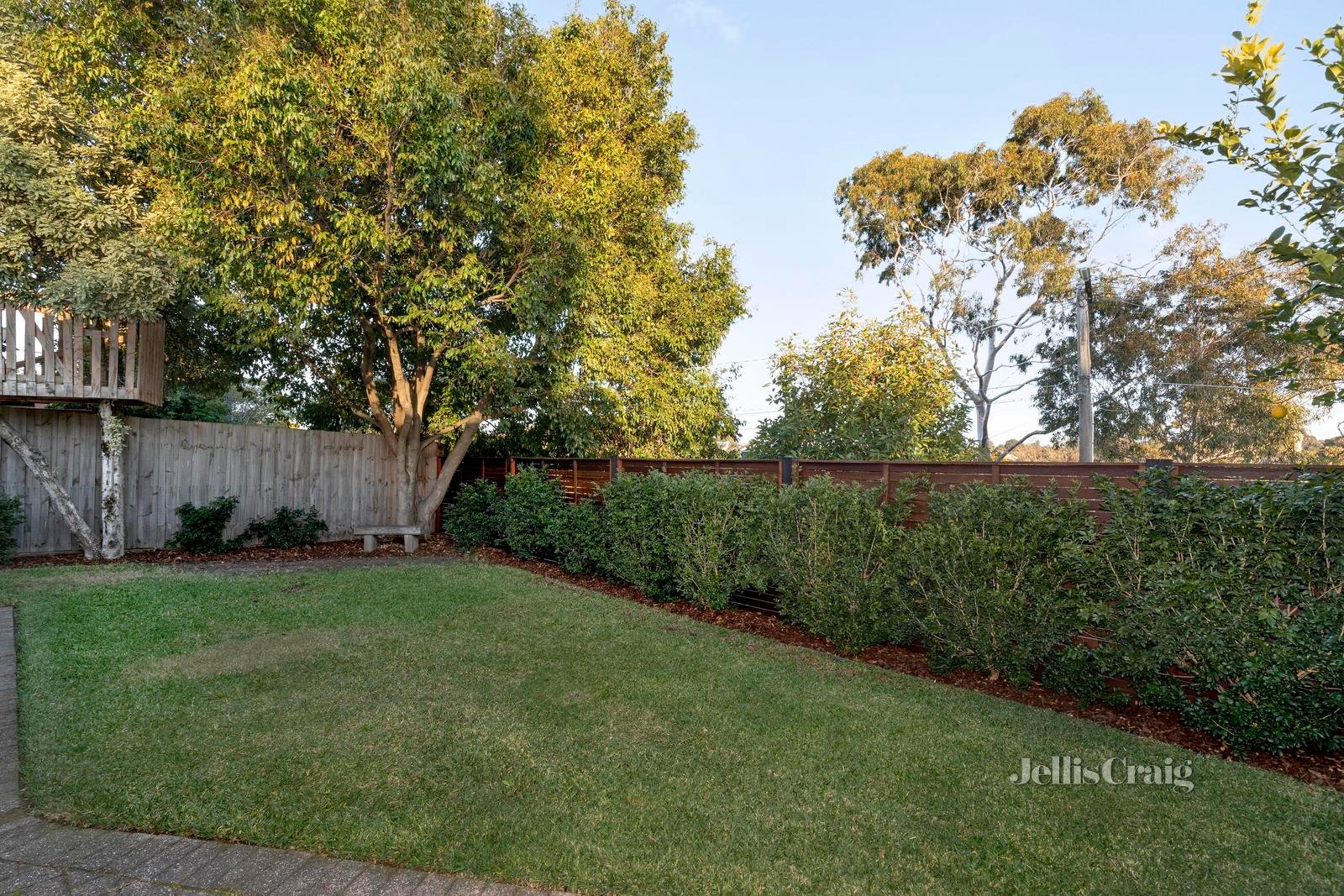 16 Gilmour Court, Greensborough image 16