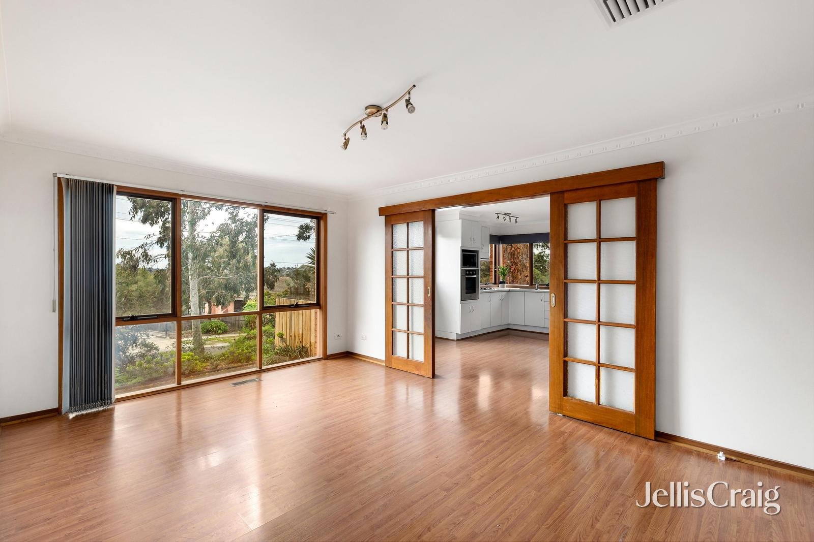 1/6 Gladstone Road, Briar&nbsp;Hill image 3