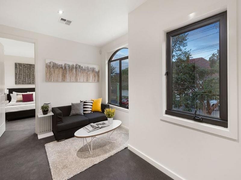 16 Gladstone Street, Surrey Hills image 4