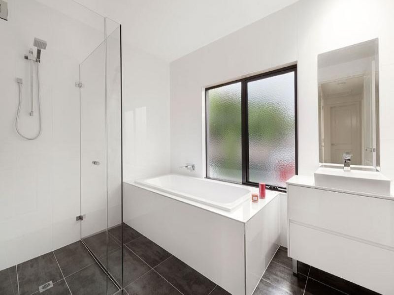 16 Gladstone Street, Surrey Hills image 6